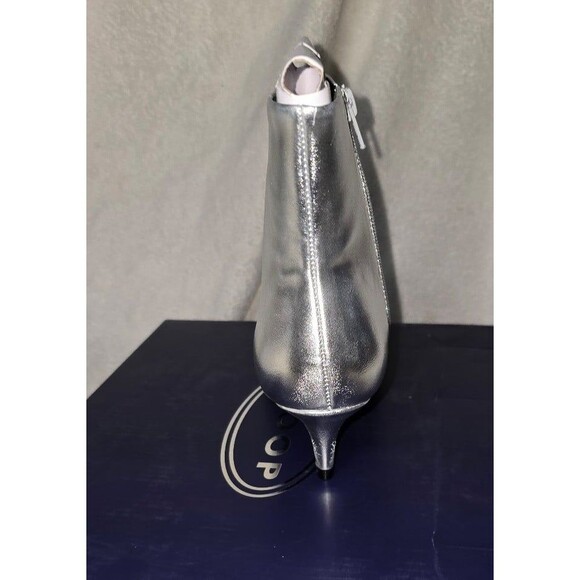 New Scoop Silver Mini Heel Boots sz 7.5 - Picture 3 of 4